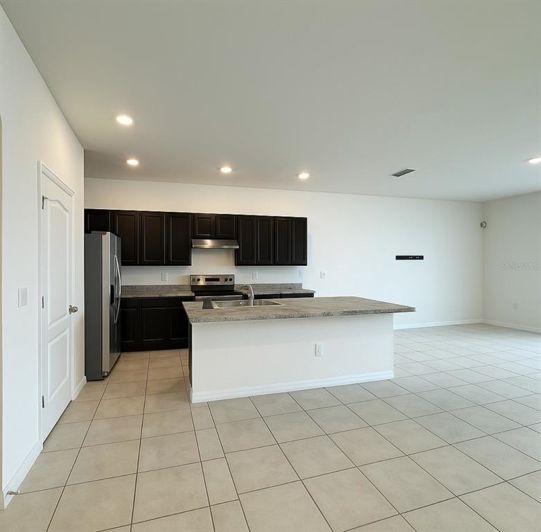 Image No.5-3 Bed Townhouse for sale