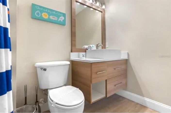 Image No.19-4 Bed Townhouse for sale