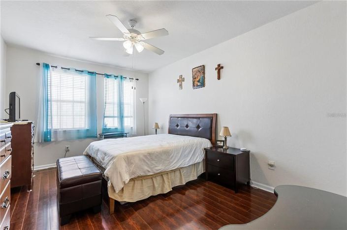 Image No.13-2 Bed Property for sale