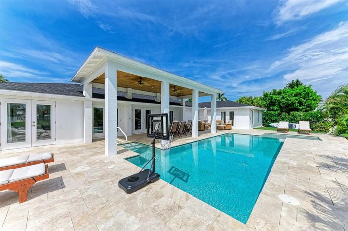 Image No.14-4 Bed Property for sale