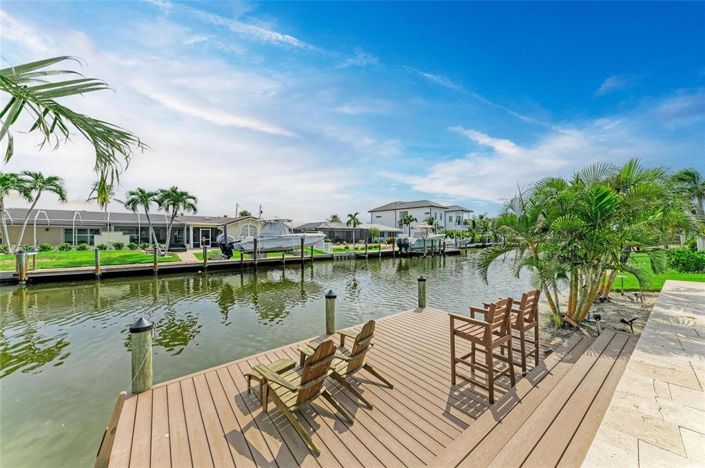 Image No.20-4 Bed Property for sale