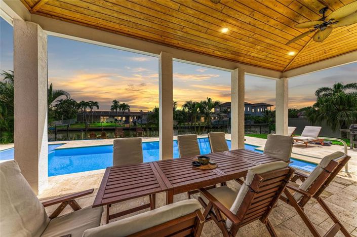 Image No.23-4 Bed Property for sale