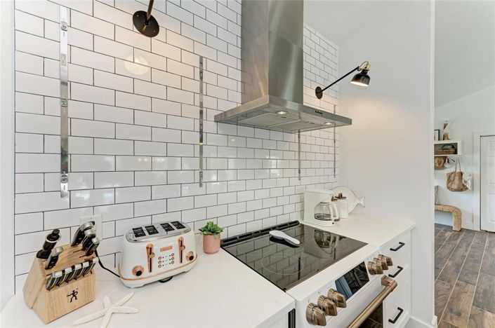 Image No.33-4 Bed Property for sale