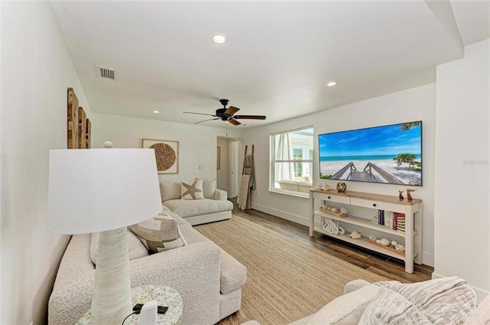 Image No.42-4 Bed Property for sale