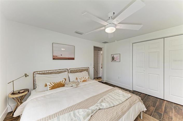 Image No.50-4 Bed Property for sale