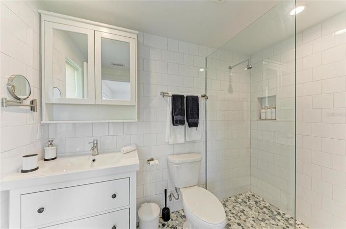 Image No.55-4 Bed Property for sale