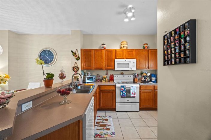 Image No.10-3 Bed Townhouse for sale