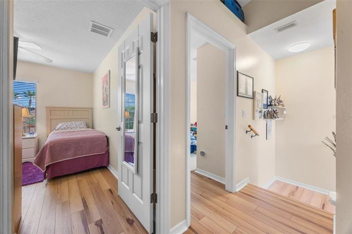 Image No.21-3 Bed Townhouse for sale