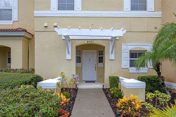 Image No.3-3 Bed Townhouse for sale