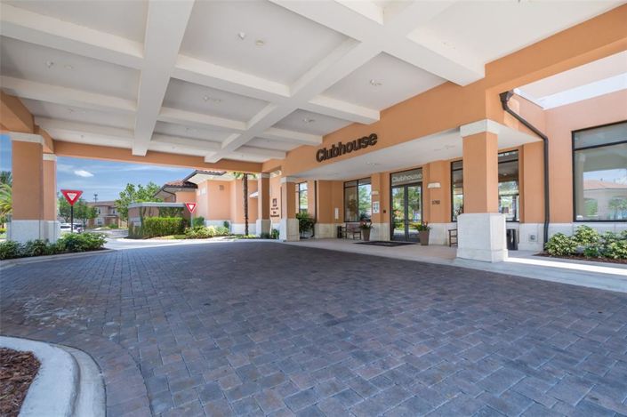 Image No.29-2 Bed Townhouse for sale