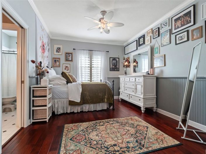 Image No.40-6 Bed Property for sale