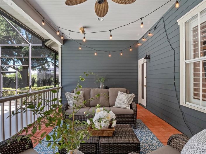 Image No.44-6 Bed Property for sale