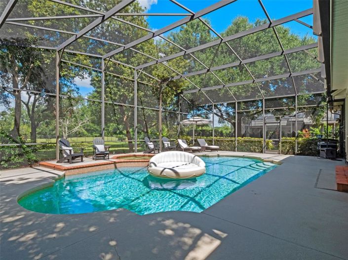 Image No.53-6 Bed Property for sale