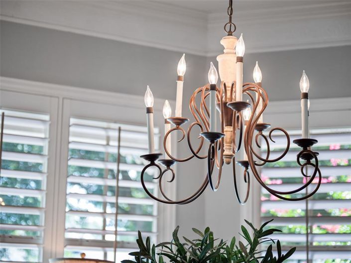 Image No.66-6 Bed Property for sale