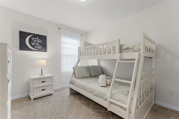 Image No.28-5 Bed Property for sale