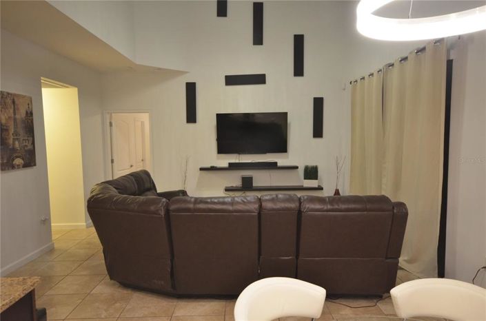 Image No.11-Propriété de 6 chambres à vendre à Kissimmee