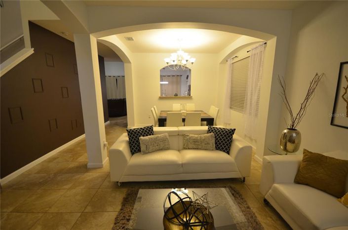 Image No.4-Propriété de 6 chambres à vendre à Kissimmee