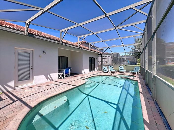 Image No.26-4 Bed Property for sale