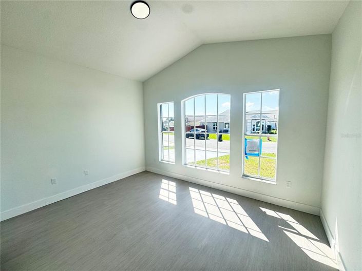 Image No.14-Propriété de 4 chambres à vendre à Davenport