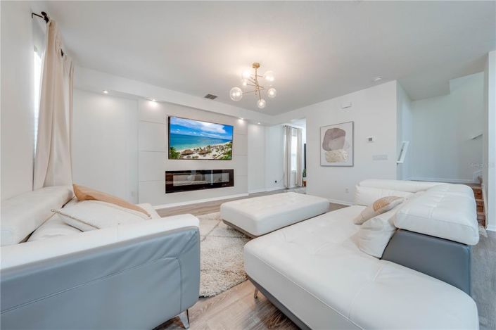 Image No.16-4 Bed Property for sale