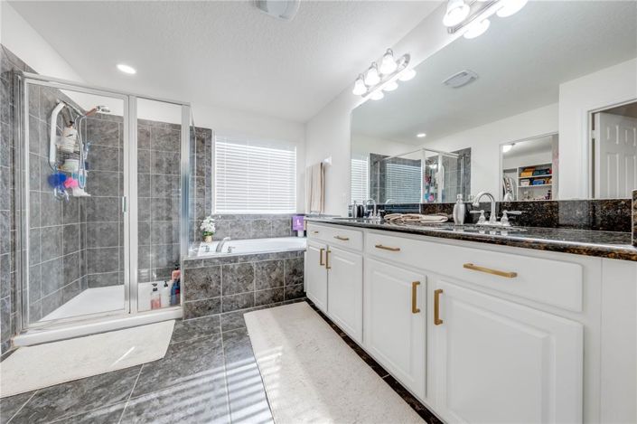 Image No.26-4 Bed Property for sale