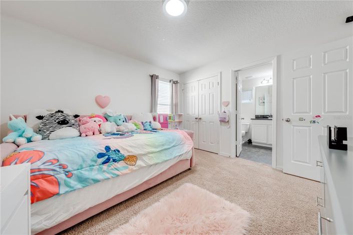 Image No.35-4 Bed Property for sale