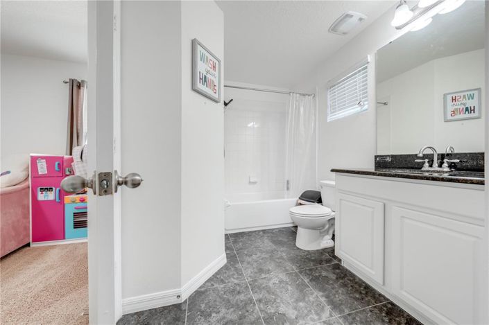 Image No.40-4 Bed Property for sale