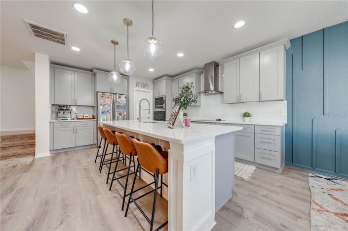 Image No.5-4 Bed Property for sale