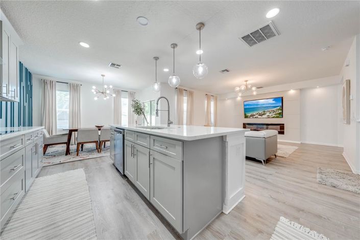 Image No.9-4 Bed Property for sale