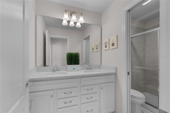 Image No.23-6 Bed Property for sale