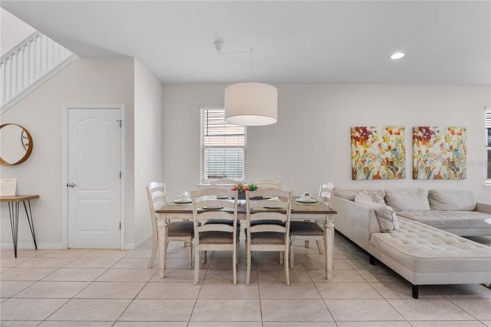 Image No.5-6 Bed Property for sale