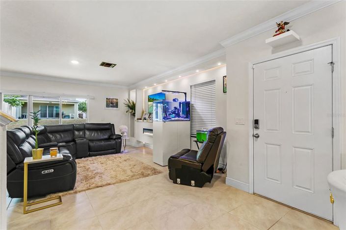 Image No.14-3 Bed Townhouse for sale