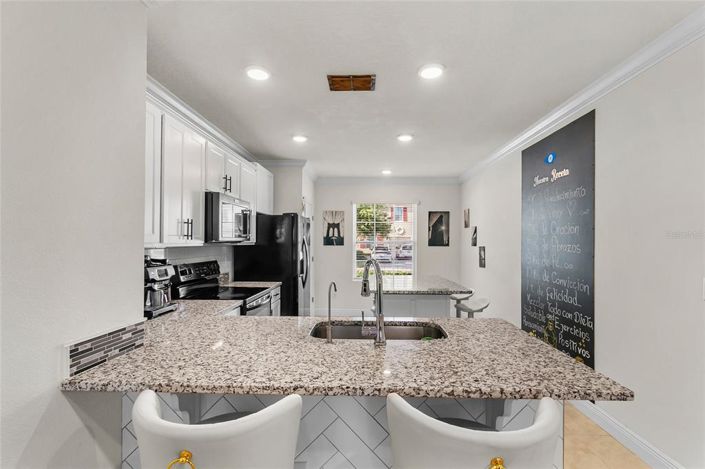 Image No.7-3 Bed Townhouse for sale