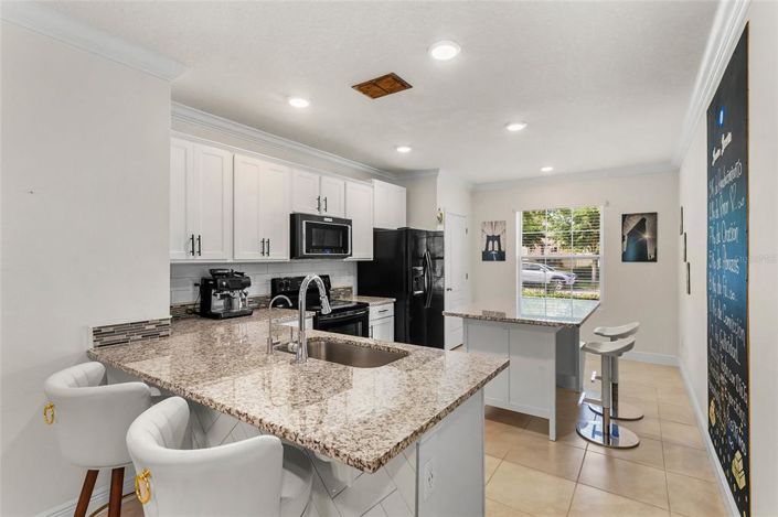 Image No.8-3 Bed Townhouse for sale