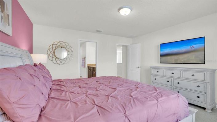 Image No.19-5 Bed Property for sale