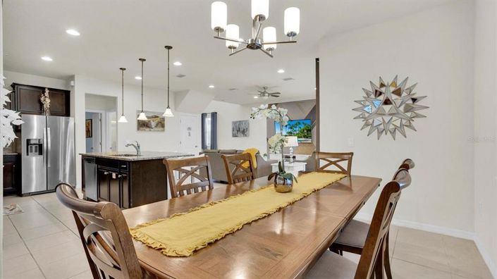 Image No.8-5 Bed Property for sale