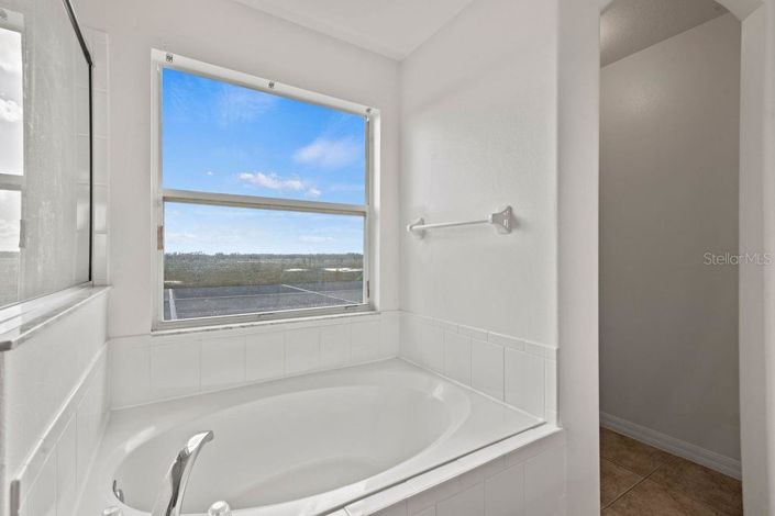 Image No.23-4 Bed Property for sale