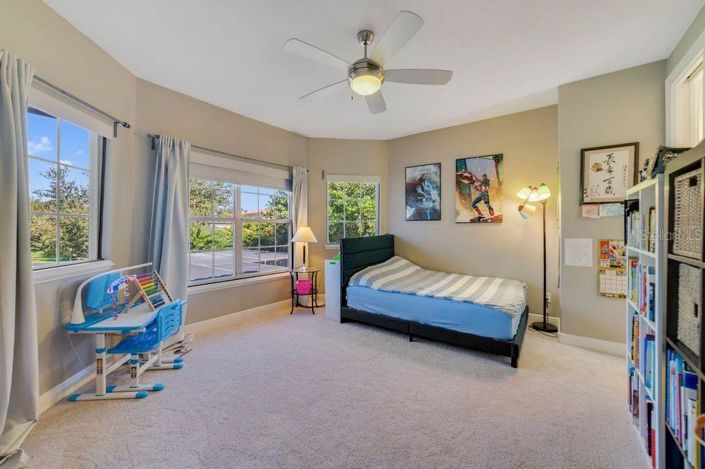 Image No.21-6 Bed Property for sale