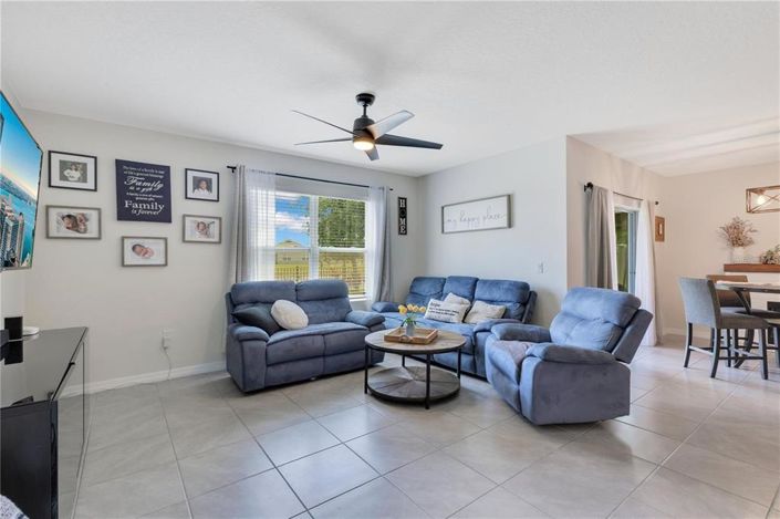 Image No.4-4 Bed Property for sale