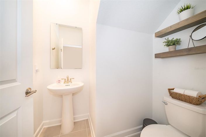 Image No.21-5 Bed Property for sale