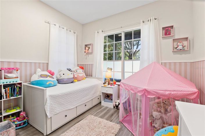 Image No.11-6 Bed Property for sale