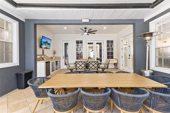 Image No.35-6 Bed Property for sale