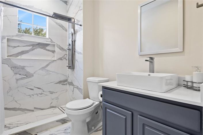 Image No.48-6 Bed Property for sale