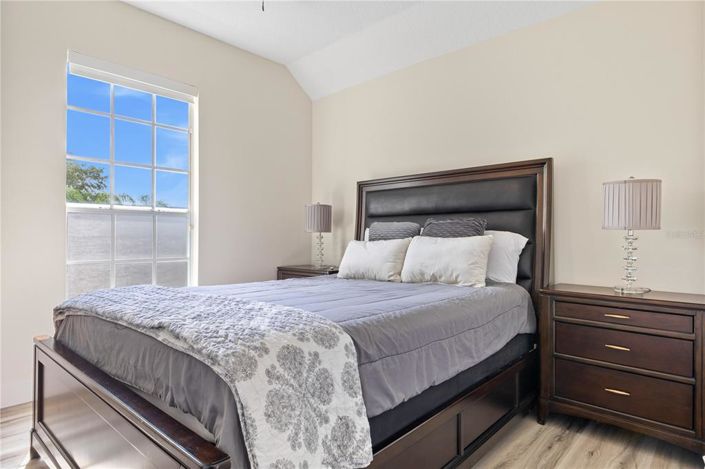 Image No.49-6 Bed Property for sale