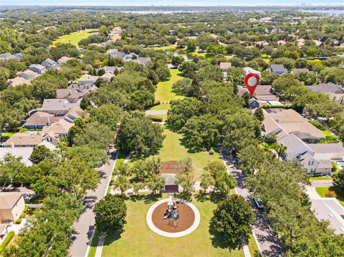 Image No.55-6 Bed Property for sale