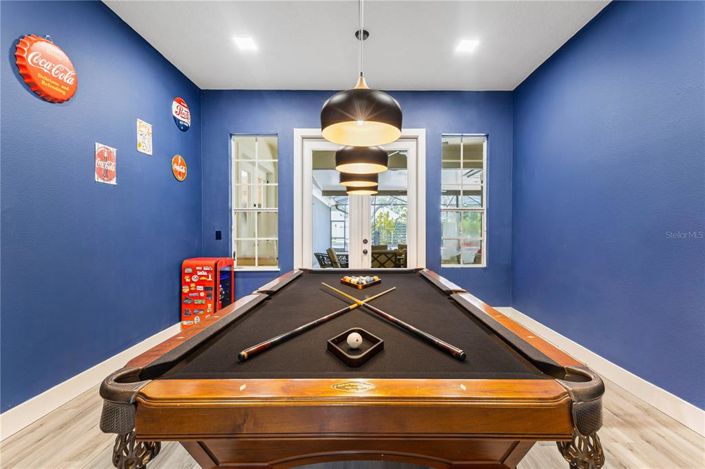 Image No.9-6 Bed Property for sale