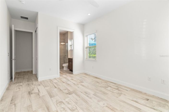 Image No.23-Propriété de 5 chambres à vendre à Orlando