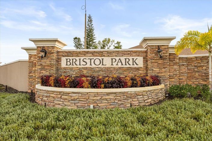 Image No.42-4 Bed Property for sale