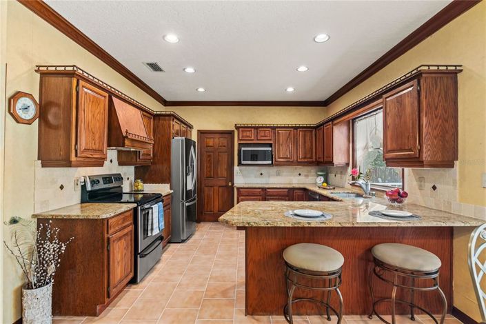 Image No.17-4 Bed Property for sale