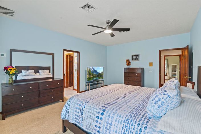 Image No.21-4 Bed Property for sale